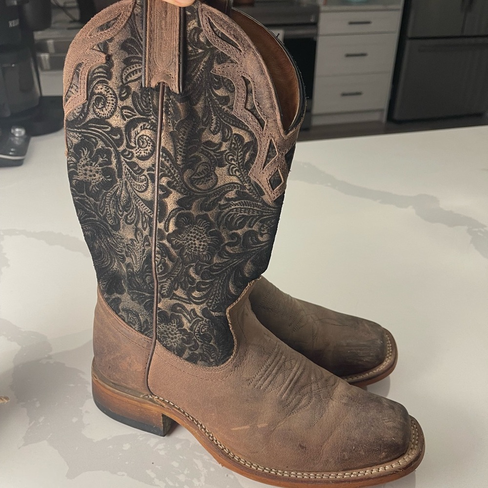 Ladies 7.5 Boulet Cowgirl Boots - Worn very little :)